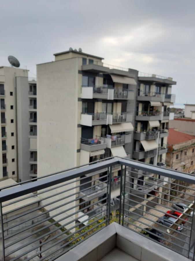 Kosmos Service Apartment Open View 2 Thessaloniki Buitenkant foto